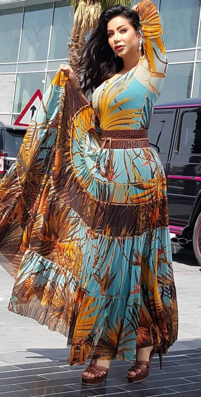 صور لجين عمران بفستان غجري مناسب لبداية الخريف